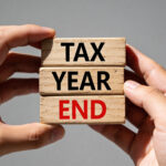 year-end payroll checks for contractors